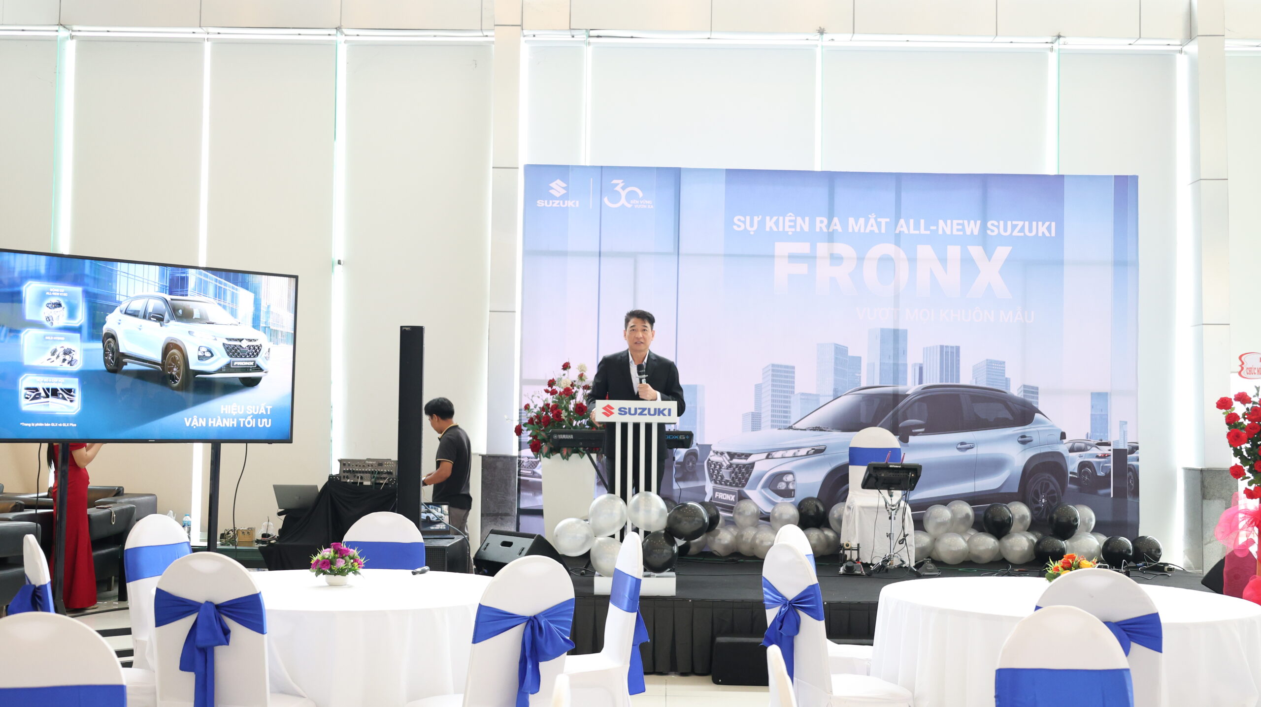 lễ ra mắt xe suzuki Fronx